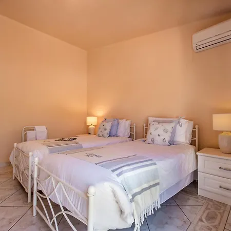 The House By Algarve Holidays Albufeira